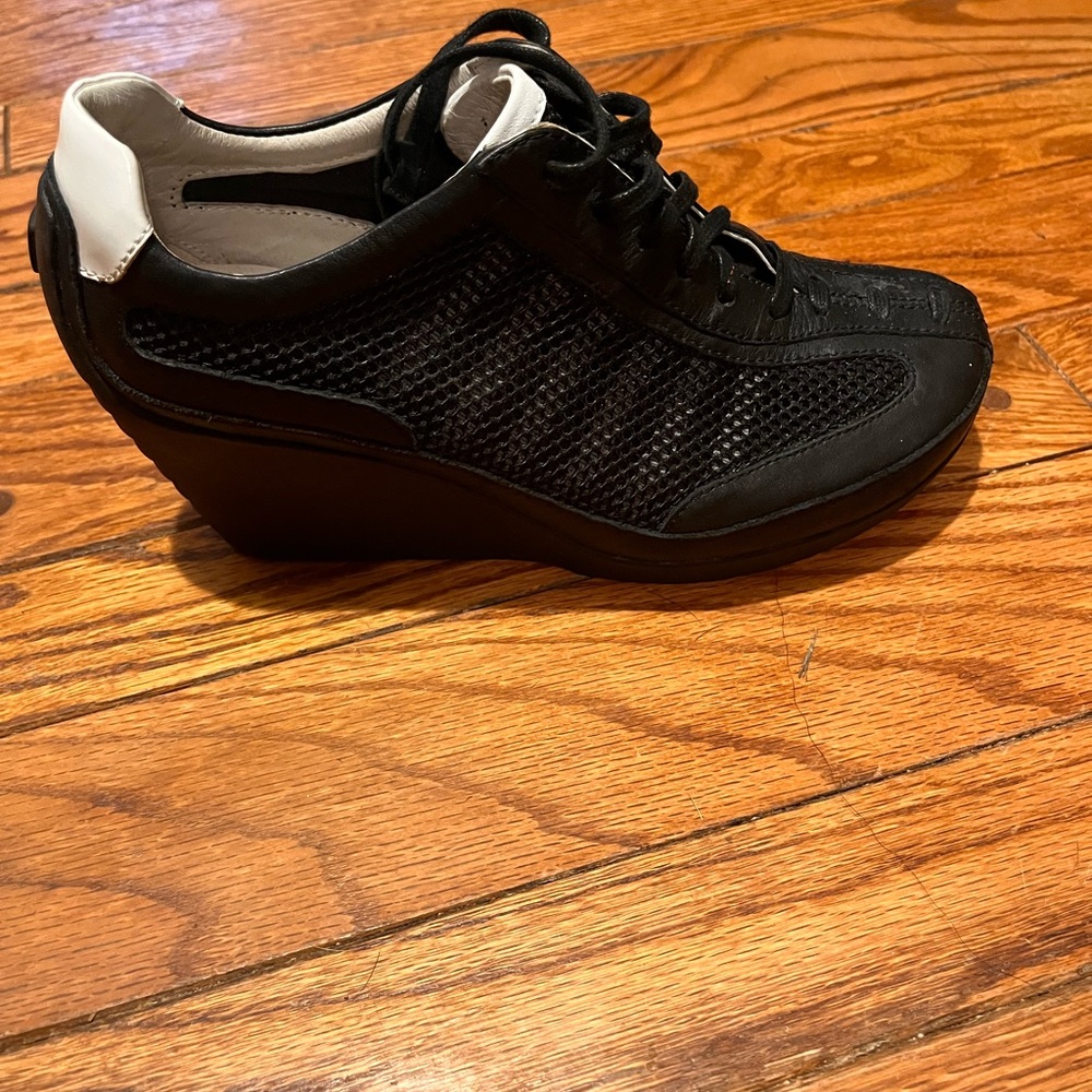 Tsubo sneakers